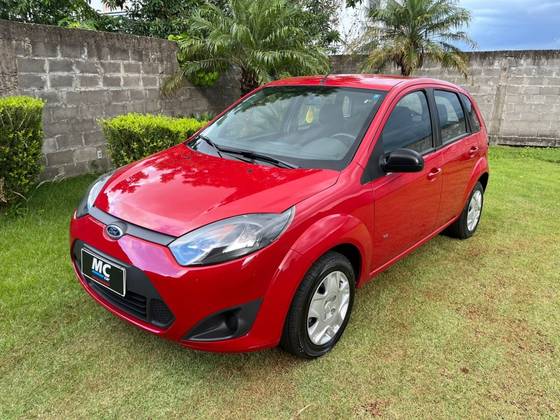 FORD FIESTA 1.0 ROCAM SE 8V FLEX 4P MANUAL FORD FIESTA 1.0 ROCAM SE 8V FLEX 4P MANUAL